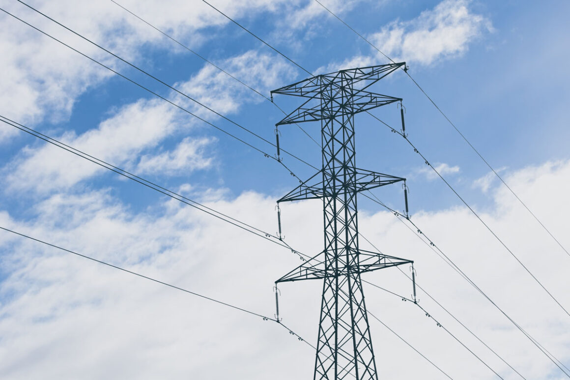 Construcción de líneas de transmisión eléctrica